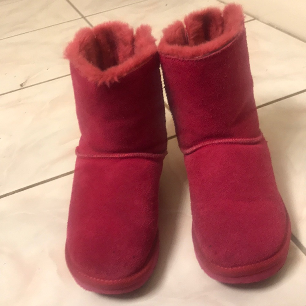 Ugg Bailey bow in rose red